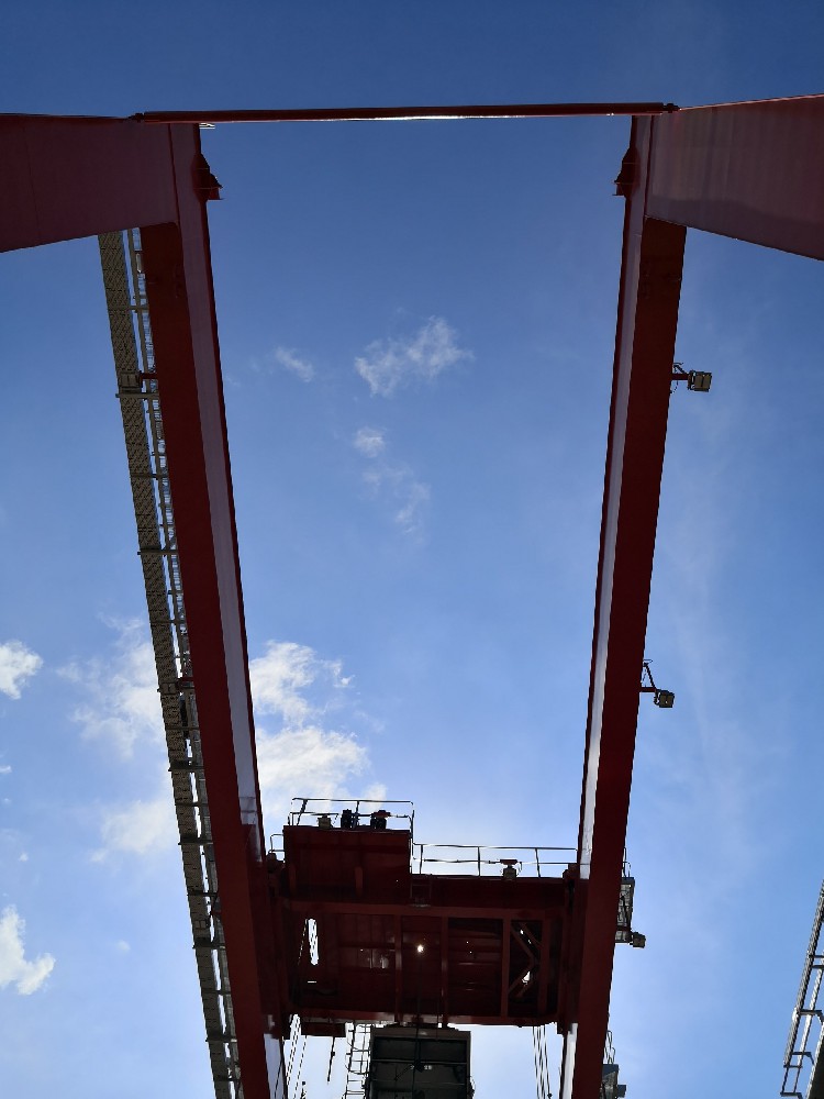 ���� ���ع��ʼ�װ����ͷ